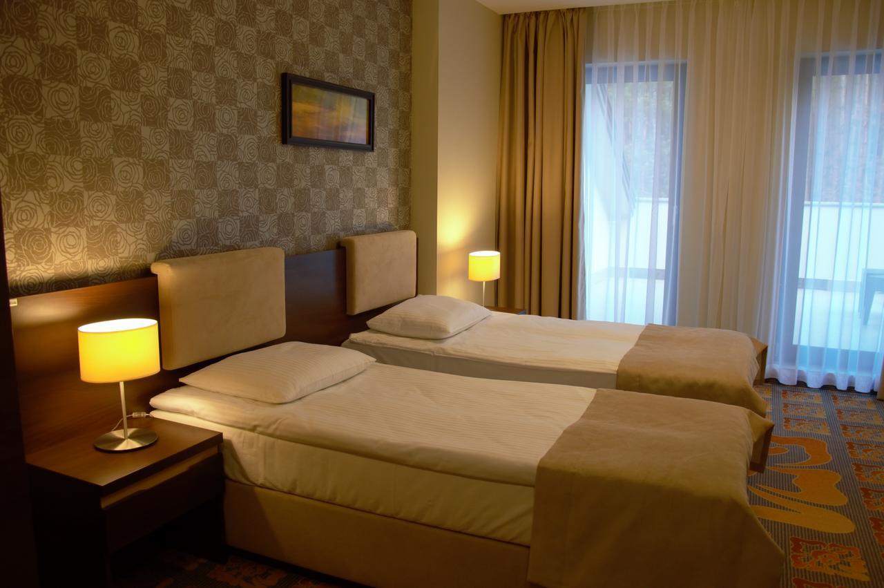 Hotel Via Baltica Lomza Ngoại thất bức ảnh