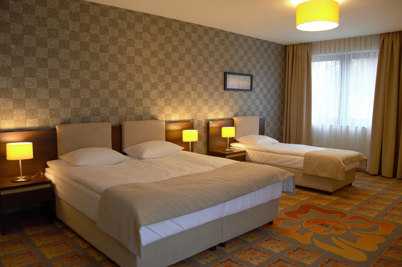 Hotel Via Baltica Lomza Ngoại thất bức ảnh