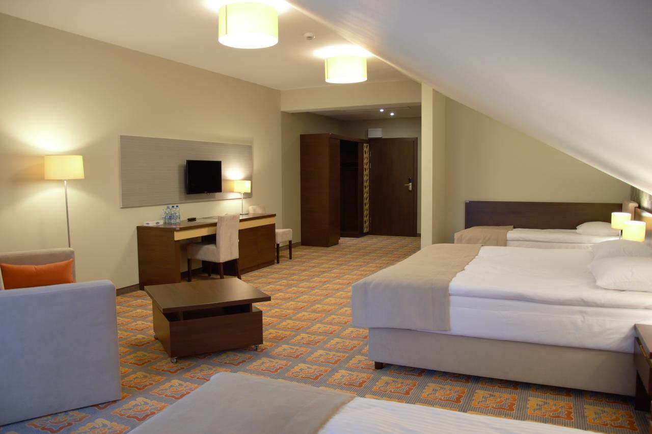 Hotel Via Baltica Lomza Ngoại thất bức ảnh