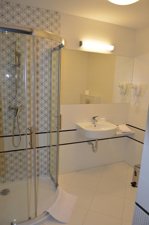 Hotel Via Baltica Lomza Ngoại thất bức ảnh