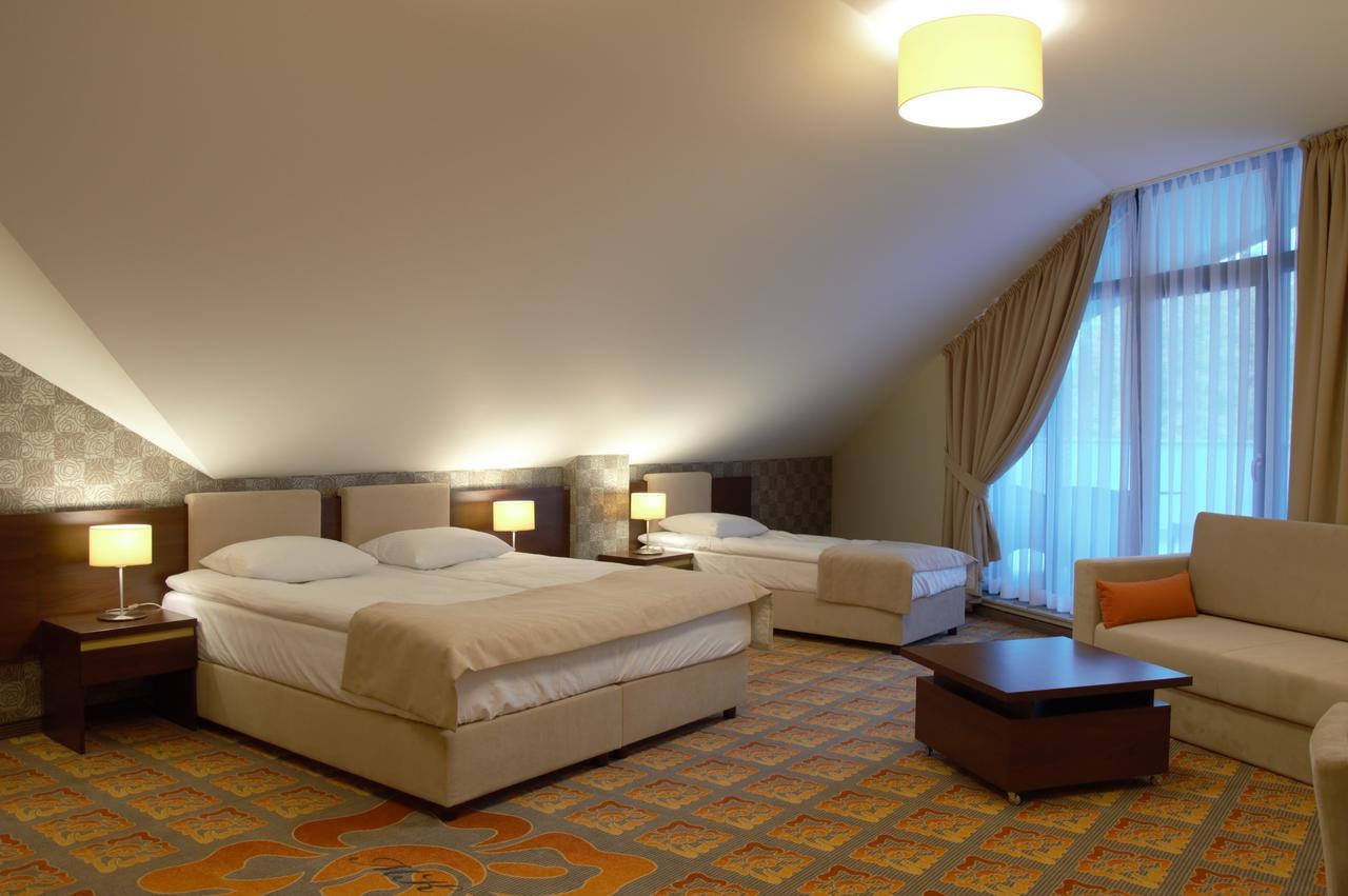 Hotel Via Baltica Lomza Ngoại thất bức ảnh